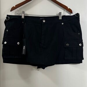 Fashion Nova Black Mini Skort with Pockets